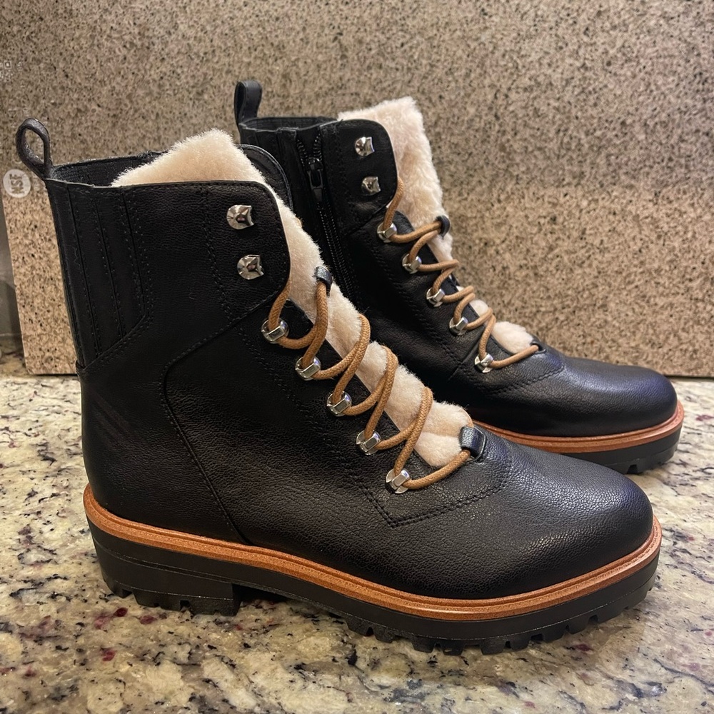 NWOB Nine West Combat Boots Womens 9.5 M Ivani Black Faux Leather Faux Fur